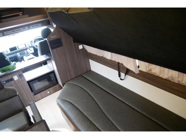 ハイエースバン レクビィ　カントリークラブ　家庭用エアコン　ＦＦヒーター　４ＷＤ　ワンオーナー　リチウム２００Ａｈ　１５００Ｗインバーター　走行充電器　コンバーター　ソーラーパネル　冷蔵庫　電子レンジ　テレビ　サイドオーニング　ＦＦヒーター　メモリーナビ　ＥＴＣ　ドラレコ（79枚目）