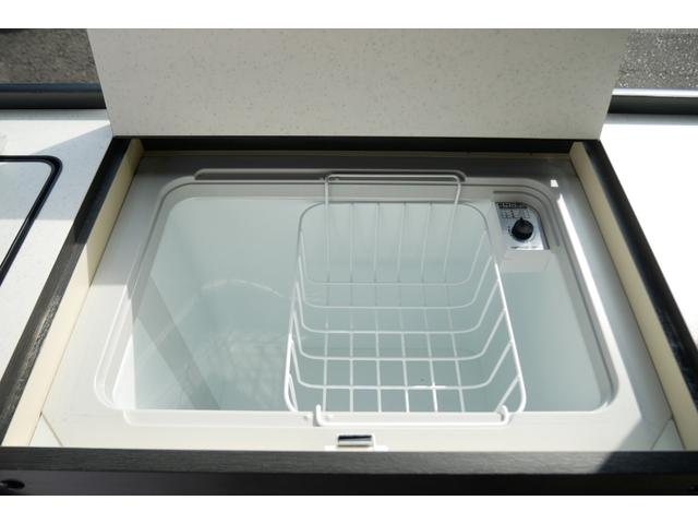 ハイエースバン リンエイ バカンチェス ワンオーナー FFヒーター ナビ 2WD ディーゼル ターボ ワンオーナー 8ナンバー キャンピングカー FFヒーター ツインサブバッテリー インバーター 走行充電器 ソーラーパネル 冷蔵庫 メモリーナビ ETC ドラレコ(9枚目)