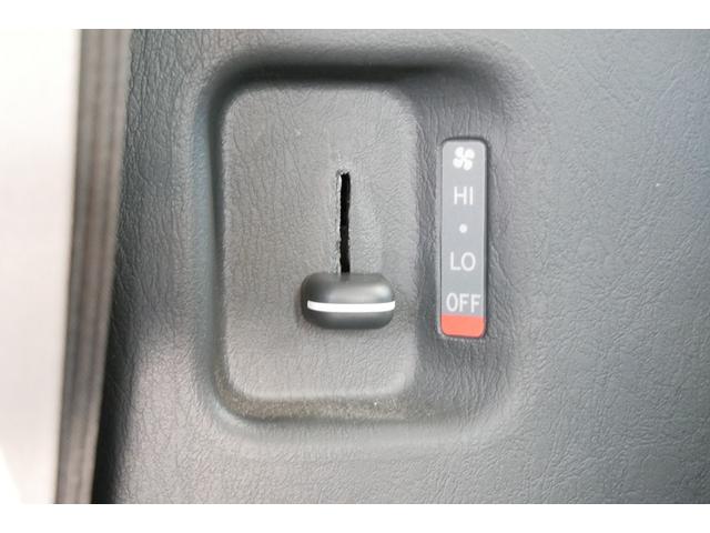 ハイエースバン リンエイ バカンチェス ワンオーナー FFヒーター ナビ 2WD ディーゼル ターボ ワンオーナー 8ナンバー キャンピングカー FFヒーター ツインサブバッテリー インバーター 走行充電器 ソーラーパネル 冷蔵庫 メモリーナビ ETC ドラレコ(46枚目)