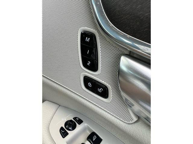 Ｖ９０ クロスカントリー　Ｄ４　ＡＷＤ　モメンタム　スマートキー　ベージュ本革シート　純正ＨＤＤナビ　フルセグＴＶ　３６０℃カメラ　シートヒーター　パワーシート　ＥＴＣ　電子パーキングブレーキ　Ｂｌｕｅｔｏｏｔｈ機能　ドライブレコーダー（16枚目）