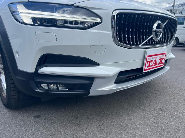 Ｖ９０ クロスカントリー　Ｄ４　ＡＷＤ　モメンタム　スマートキー　ベージュ本革シート　純正ＨＤＤナビ　フルセグＴＶ　３６０℃カメラ　シートヒーター　パワーシート　ＥＴＣ　電子パーキングブレーキ　Ｂｌｕｅｔｏｏｔｈ機能　ドライブレコーダー（43枚目）