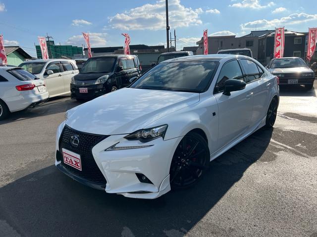 ＩＳ ＩＳ３００ｈ　Ｆスポーツ　車高調　ＴＲＤフルエアロ　マフラー　赤革シート　ベンチレーション　純正ナビ　フルセグＴＶ　バックカメラ　Ｂｌｕｅｔｏｏｔｈ機能　スマートキー　プッシュスタート　ドライブレコーダー　ＥＴＣ（10枚目）