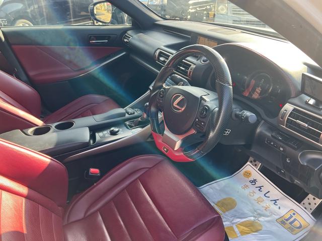 ＩＳ ＩＳ３００ｈ　Ｆスポーツ　車高調　ＴＲＤフルエアロ　マフラー　赤革シート　ベンチレーション　純正ナビ　フルセグＴＶ　バックカメラ　Ｂｌｕｅｔｏｏｔｈ機能　スマートキー　プッシュスタート　ドライブレコーダー　ＥＴＣ（18枚目）