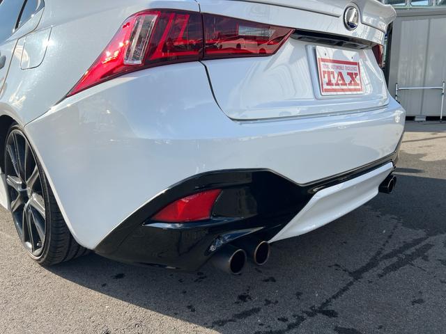 ＩＳ ＩＳ３００ｈ　Ｆスポーツ　車高調　ＴＲＤフルエアロ　マフラー　赤革シート　ベンチレーション　純正ナビ　フルセグＴＶ　バックカメラ　Ｂｌｕｅｔｏｏｔｈ機能　スマートキー　プッシュスタート　ドライブレコーダー　ＥＴＣ（52枚目）