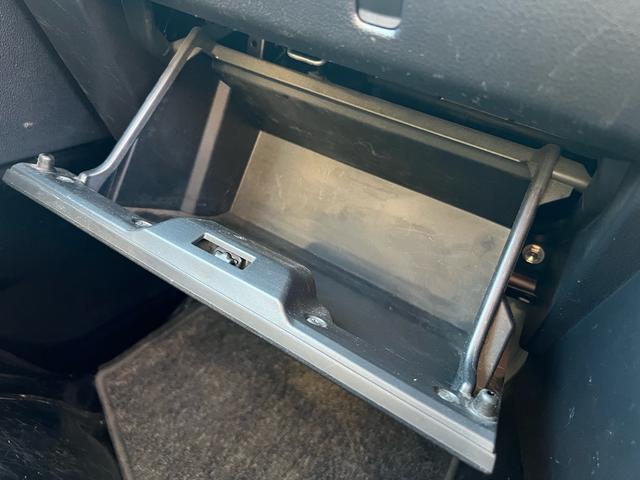 ピクシストラック エクストラ　フロアオートマ　スマートキー　プッシュスタート　アイドリングストップ　カラー電動格納ミラー　三方開　パワーウインドウ　ＥＴＣ　ドライブレコーダー　スマートアシスト　クリアランスソナー（32枚目）