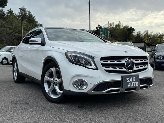 ＧＬＡクラス ＧＬＡ１８０　６ヶ月走行距離無制限保証　パノラミックスライディングルーフ　シートヒーター　ＢＳＭ　スマートキー　パワーバックドア　レーダーセーフティパッケージ　バックカメラ　黒革シート　ハーマンカードン（8枚目）