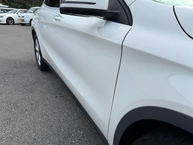 ＧＬＡクラス ＧＬＡ１８０　６ヶ月走行距離無制限保証　パノラミックスライディングルーフ　シートヒーター　ＢＳＭ　スマートキー　パワーバックドア　レーダーセーフティパッケージ　バックカメラ　黒革シート　ハーマンカードン（18枚目）
