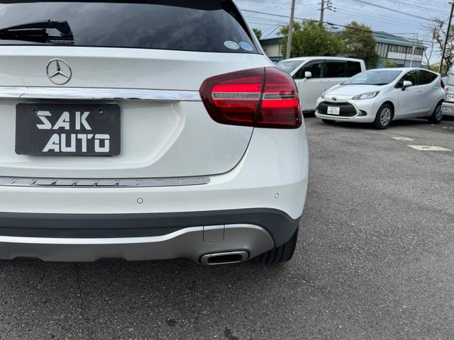 ＧＬＡクラス ＧＬＡ１８０　６ヶ月走行距離無制限保証　パノラミックスライディングルーフ　シートヒーター　ＢＳＭ　スマートキー　パワーバックドア　レーダーセーフティパッケージ　バックカメラ　黒革シート　ハーマンカードン（25枚目）