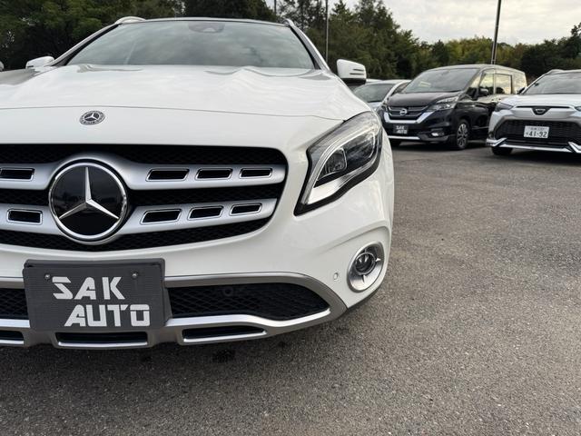ＧＬＡクラス ＧＬＡ１８０　６ヶ月走行距離無制限保証　パノラミックスライディングルーフ　シートヒーター　ＢＳＭ　スマートキー　パワーバックドア　レーダーセーフティパッケージ　バックカメラ　黒革シート　ハーマンカードン（27枚目）