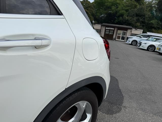 ＧＬＡクラス ＧＬＡ１８０　６ヶ月走行距離無制限保証　パノラミックスライディングルーフ　シートヒーター　ＢＳＭ　スマートキー　パワーバックドア　レーダーセーフティパッケージ　バックカメラ　黒革シート　ハーマンカードン（34枚目）