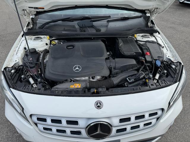 ＧＬＡクラス ＧＬＡ１８０　６ヶ月走行距離無制限保証　パノラミックスライディングルーフ　シートヒーター　ＢＳＭ　スマートキー　パワーバックドア　レーダーセーフティパッケージ　バックカメラ　黒革シート　ハーマンカードン（43枚目）
