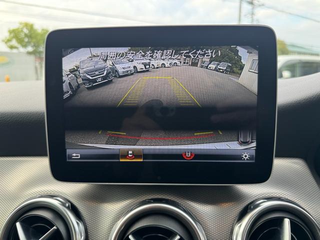 ＧＬＡクラス ＧＬＡ１８０　６ヶ月走行距離無制限保証　パノラミックスライディングルーフ　シートヒーター　ＢＳＭ　スマートキー　パワーバックドア　レーダーセーフティパッケージ　バックカメラ　黒革シート　ハーマンカードン（49枚目）