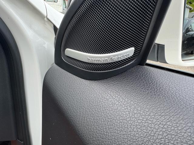 ＧＬＡクラス ＧＬＡ１８０　６ヶ月走行距離無制限保証　パノラミックスライディングルーフ　シートヒーター　ＢＳＭ　スマートキー　パワーバックドア　レーダーセーフティパッケージ　バックカメラ　黒革シート　ハーマンカードン（60枚目）