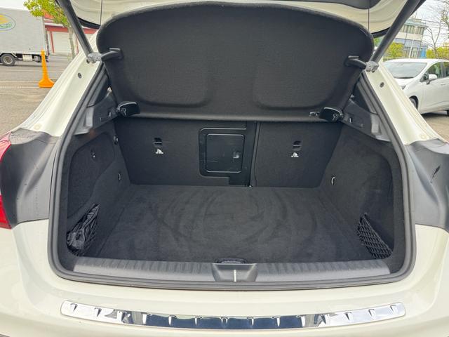 ＧＬＡクラス ＧＬＡ１８０　６ヶ月走行距離無制限保証　パノラミックスライディングルーフ　シートヒーター　ＢＳＭ　スマートキー　パワーバックドア　レーダーセーフティパッケージ　バックカメラ　黒革シート　ハーマンカードン（67枚目）