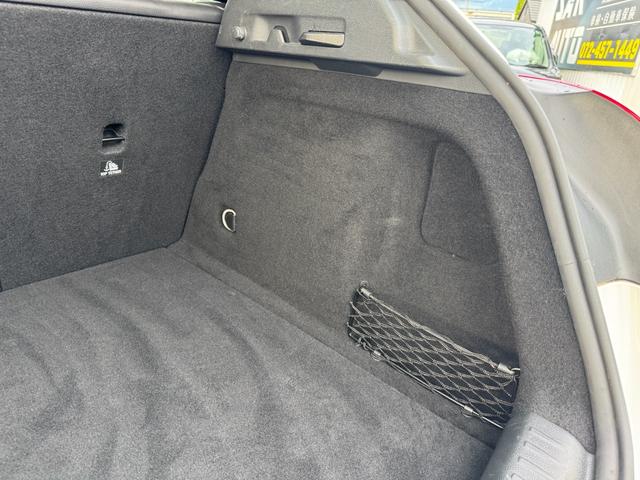 ＧＬＡクラス ＧＬＡ１８０　６ヶ月走行距離無制限保証　パノラミックスライディングルーフ　シートヒーター　ＢＳＭ　スマートキー　パワーバックドア　レーダーセーフティパッケージ　バックカメラ　黒革シート　ハーマンカードン（74枚目）