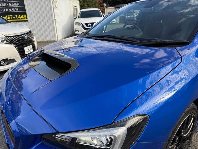WRX S4 2.0GT-Sアイサイト 1年間走行距離無制限保証 大型リアスポイラー ユーザー買取 スマートキー RAYS18インチHOMURAアルミ ステリングリモコン BSM リアSTIディフーザー カーボンパーツ ドラレコ(31枚目)
