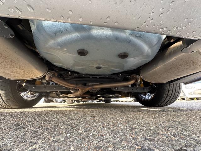 WRX S4 2.0GT-Sアイサイト 1年間走行距離無制限保証 大型リアスポイラー ユーザー買取 スマートキー RAYS18インチHOMURAアルミ ステリングリモコン BSM リアSTIディフーザー カーボンパーツ ドラレコ(45枚目)