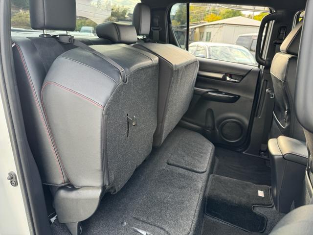 ハイラックス Ｚ　ＧＲスポーツ　ワンオーナー　ユーザー買取　８インチディスプレイオーディオ　ナビ　衝突軽減ブレーキ　全方位カメラ　ＬＥＤヘッドランプ　ハードトノカバー　ＧＲサイドステップ　ＧＲドレスアップマフラー　パールホワイト（73枚目）