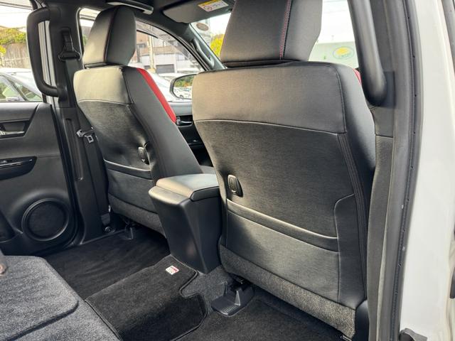 ハイラックス Ｚ　ＧＲスポーツ　ワンオーナー　ユーザー買取　８インチディスプレイオーディオ　ナビ　衝突軽減ブレーキ　全方位カメラ　ＬＥＤヘッドランプ　ハードトノカバー　ＧＲサイドステップ　ＧＲドレスアップマフラー　パールホワイト（74枚目）