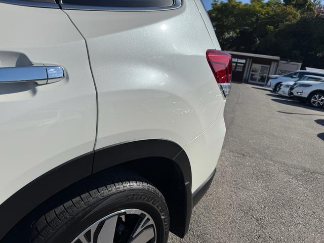 フォレスター アドバンス　１年間走行距離無制限保証　ワンオーナー　禁煙車　サンルーフ　ルーフレール　茶革シート　パワーバックドア　デジタルインナーミラー　　純正８型ナビ　バックカメラ　サイドカメラ　ＬＥＤヘッドライト（36枚目）