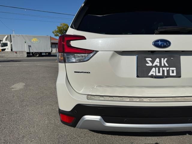 フォレスター アドバンス　１年間走行距離無制限保証　ワンオーナー　禁煙車　サンルーフ　ルーフレール　茶革シート　パワーバックドア　デジタルインナーミラー　　純正８型ナビ　バックカメラ　サイドカメラ　ＬＥＤヘッドライト（39枚目）