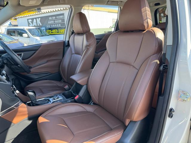 フォレスター アドバンス　１年間走行距離無制限保証　ワンオーナー　禁煙車　サンルーフ　ルーフレール　茶革シート　パワーバックドア　デジタルインナーミラー　　純正８型ナビ　バックカメラ　サイドカメラ　ＬＥＤヘッドライト（66枚目）