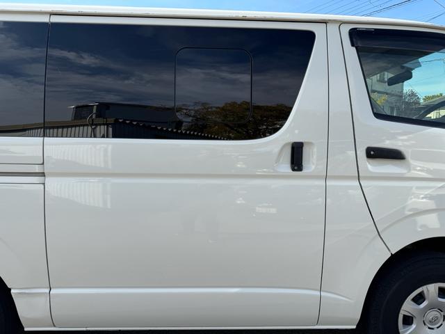 ハイエースバン ロングDX GLパッケージ 法人ワンオーナー ディーゼルターボ LEDヘッドライト パイオニアディスプレイオーディオ バックカメラ 助手席エアバッグ キーレス 令和5年11月197316km時タイミングベルト交換済み(16枚目)