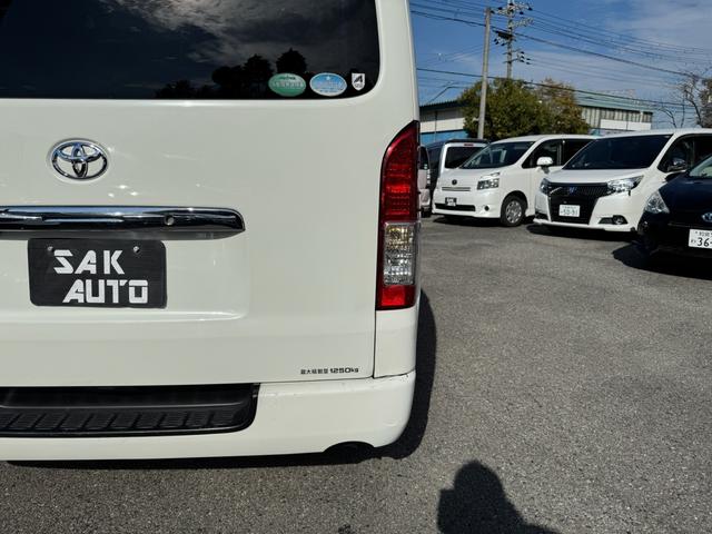 ハイエースバン ロングDX GLパッケージ 法人ワンオーナー ディーゼルターボ LEDヘッドライト パイオニアディスプレイオーディオ バックカメラ 助手席エアバッグ キーレス 令和5年11月197316km時タイミングベルト交換済み(20枚目)