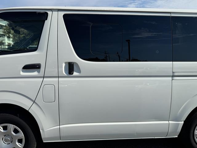 ハイエースバン ロングDX GLパッケージ 法人ワンオーナー ディーゼルターボ LEDヘッドライト パイオニアディスプレイオーディオ バックカメラ 助手席エアバッグ キーレス 令和5年11月197316km時タイミングベルト交換済み(26枚目)