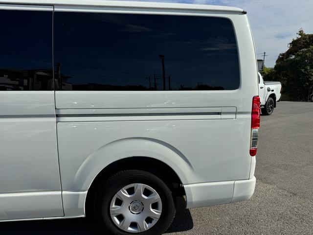 ハイエースバン ロングDX GLパッケージ 法人ワンオーナー ディーゼルターボ LEDヘッドライト パイオニアディスプレイオーディオ バックカメラ 助手席エアバッグ キーレス 令和5年11月197316km時タイミングベルト交換済み(28枚目)