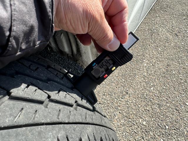 ハイエースバン ロングDX GLパッケージ 法人ワンオーナー ディーゼルターボ LEDヘッドライト パイオニアディスプレイオーディオ バックカメラ 助手席エアバッグ キーレス 令和5年11月197316km時タイミングベルト交換済み(34枚目)