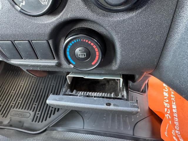 ハイエースバン ロングDX GLパッケージ 法人ワンオーナー ディーゼルターボ LEDヘッドライト パイオニアディスプレイオーディオ バックカメラ 助手席エアバッグ キーレス 令和5年11月197316km時タイミングベルト交換済み(47枚目)