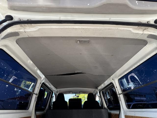 ハイエースバン ロングDX GLパッケージ 法人ワンオーナー ディーゼルターボ LEDヘッドライト パイオニアディスプレイオーディオ バックカメラ 助手席エアバッグ キーレス 令和5年11月197316km時タイミングベルト交換済み(57枚目)