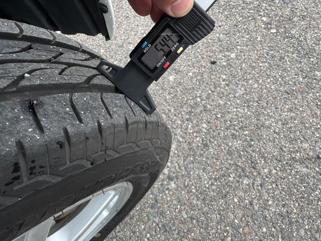 タントエグゼ X 1年間走行距離無制限保証 ユーザー買取車 スマートキー 車検令和8年6月 アイドリングストップ タイヤ残溝4mm パールホワイト アルミホイール 電動格納ミラー オートエアコン ABS(44枚目)