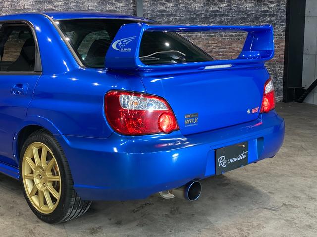 ＷＲＸ　ＳＴｉ　後期モデル・Ｂｒｅｍｂｏブレーキ・ＨＫＳエアクリ・マフラー・ナビＴＶ・Ｄｅｆｉブースト計・ＥＴＣ・ＨＩＤライト・キーレス・純正１７ＡＷ・禁煙・修復無(42枚目)