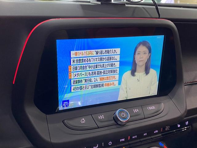 シボレーカマロ コンバーチブル　Ｄ車・Ａｐｐｌｅ　Ｃａｒ　Ｐｌａｙ・ＨＵＤ・ナビＴＶ・Ｂｌｕｅｏｏｔｈ・Ｂカメラ・ＥＴＣ・置くだけ充電器・シートヒーター・シートクーラー・スマートキー・ＨＩＤライト・黒赤革パワーシート・障害物センサー（24枚目）