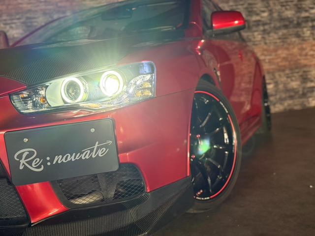 【ガラスコーティング施工】ガラスコーティングで、ご納車前のお車ピカピカに仕上げます！経年劣化による塗装も復活し、艶が戻ります！納車後の洗車メンテナンスも水洗いのみで済む程、とっても楽になります！