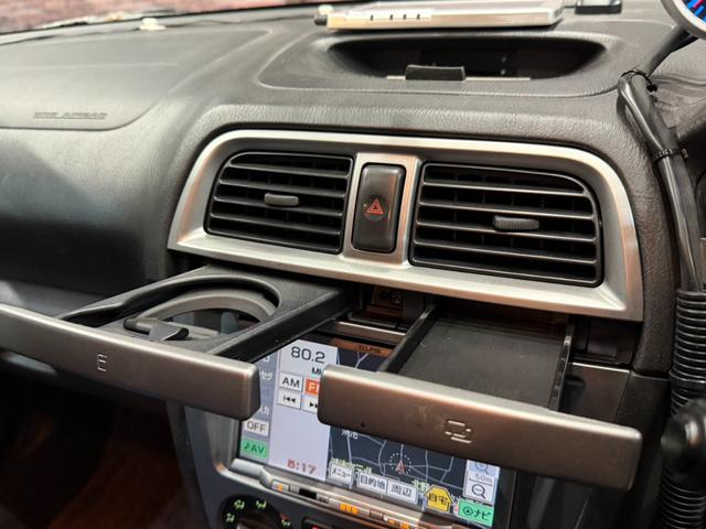 インプレッサ WRX STi HKSリーガマックスマフラー/HKSブースト計/HDDナビ/ターボタイマー/ETC/HIDヘッドライト/純正17インチアルミ/リモコンキー/AWD/6速マニュアル/ボクサーサウンド(27枚目)