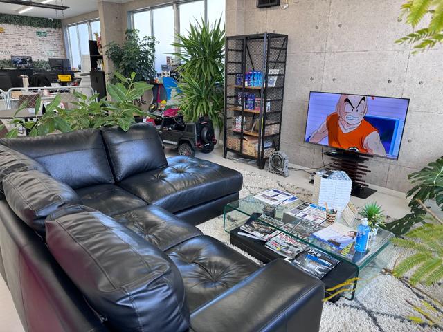 インプレッサ WRX STi HKSリーガマックスマフラー/HKSブースト計/HDDナビ/ターボタイマー/ETC/HIDヘッドライト/純正17インチアルミ/リモコンキー/AWD/6速マニュアル/ボクサーサウンド(65枚目)