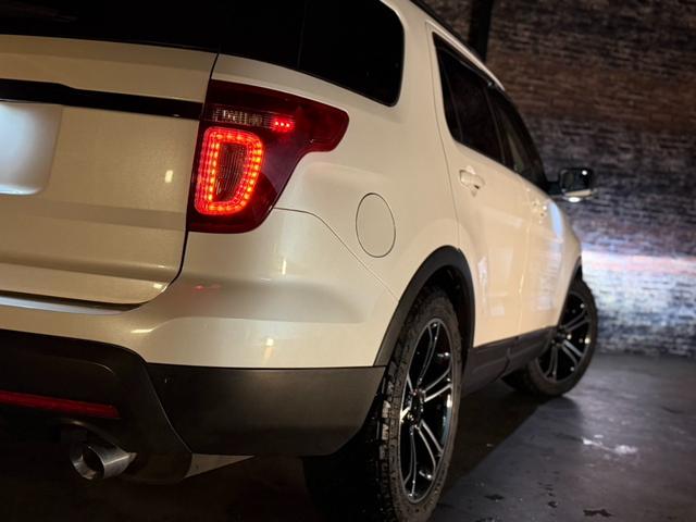 エクスプローラー スポーツ 米国限定 上級グレード/3.5L・V6ツインターボ/SPORT専用パーツ/エアクリ/ナビ/BT/TV/CD/レザーシート/シートヒーター・AC/電動シート/前横後カメラ/純正20AW/ローダウン(8枚目)