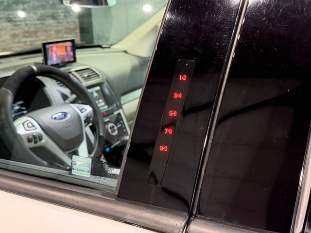 エクスプローラー スポーツ 米国限定 上級グレード/3.5L・V6ツインターボ/SPORT専用パーツ/エアクリ/ナビ/BT/TV/CD/レザーシート/シートヒーター・AC/電動シート/前横後カメラ/純正20AW/ローダウン(13枚目)