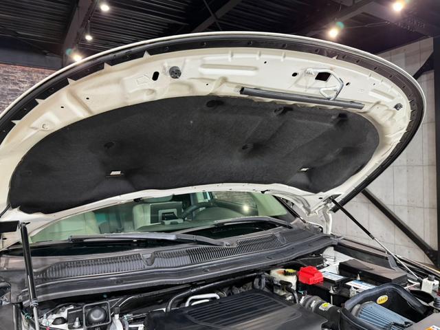 エクスプローラー スポーツ 米国限定 上級グレード/3.5L・V6ツインターボ/SPORT専用パーツ/エアクリ/ナビ/BT/TV/CD/レザーシート/シートヒーター・AC/電動シート/前横後カメラ/純正20AW/ローダウン(19枚目)