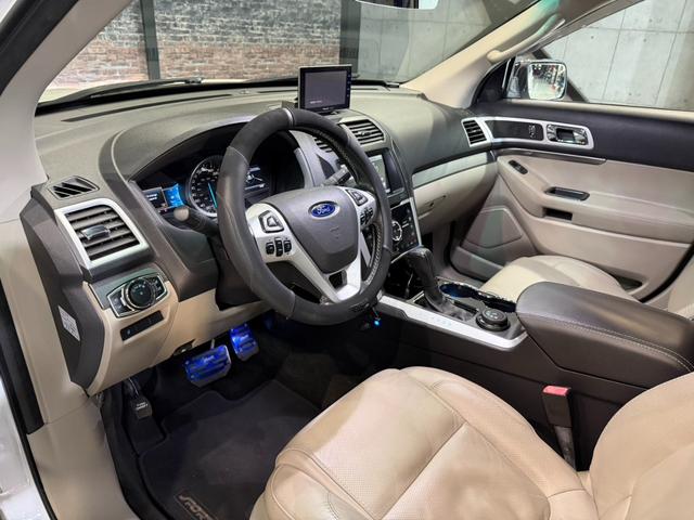 エクスプローラー スポーツ 米国限定 上級グレード/3.5L・V6ツインターボ/SPORT専用パーツ/エアクリ/ナビ/BT/TV/CD/レザーシート/シートヒーター・AC/電動シート/前横後カメラ/純正20AW/ローダウン(21枚目)