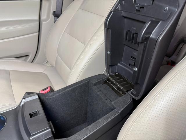 エクスプローラー スポーツ 米国限定 上級グレード/3.5L・V6ツインターボ/SPORT専用パーツ/エアクリ/ナビ/BT/TV/CD/レザーシート/シートヒーター・AC/電動シート/前横後カメラ/純正20AW/ローダウン(26枚目)