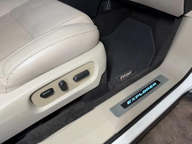 エクスプローラー スポーツ 米国限定 上級グレード/3.5L・V6ツインターボ/SPORT専用パーツ/エアクリ/ナビ/BT/TV/CD/レザーシート/シートヒーター・AC/電動シート/前横後カメラ/純正20AW/ローダウン(38枚目)