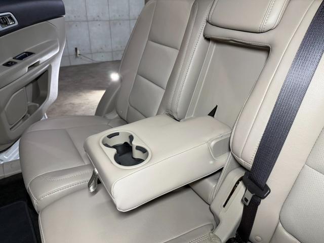 エクスプローラー スポーツ 米国限定 上級グレード/3.5L・V6ツインターボ/SPORT専用パーツ/エアクリ/ナビ/BT/TV/CD/レザーシート/シートヒーター・AC/電動シート/前横後カメラ/純正20AW/ローダウン(44枚目)