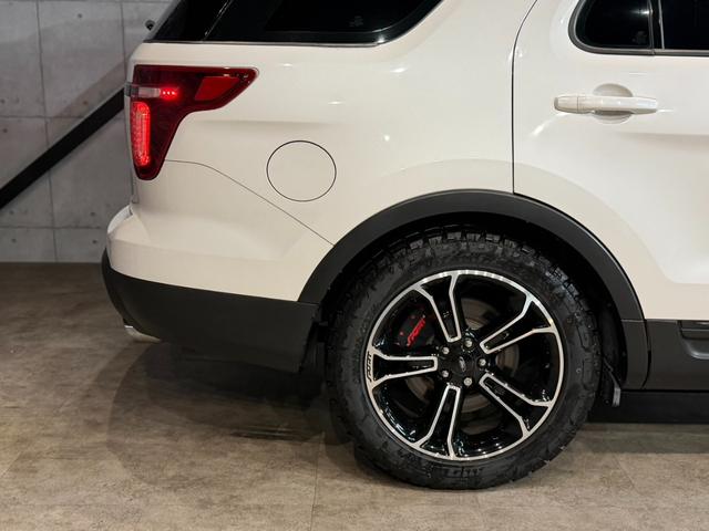 エクスプローラー スポーツ 米国限定 上級グレード/3.5L・V6ツインターボ/SPORT専用パーツ/エアクリ/ナビ/BT/TV/CD/レザーシート/シートヒーター・AC/電動シート/前横後カメラ/純正20AW/ローダウン(61枚目)