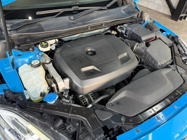 V40 T5 Rデザイン ガラスルーフ/純正18AW/純正ナビ/フルセグ/CD/DVD/HDD/BT/USB/ブラインドスポット/パーキングアシスト/エマブレ/ACC/レーンキープ/ハーフレザーシート/シートヒーター/Bカメラ(16枚目)