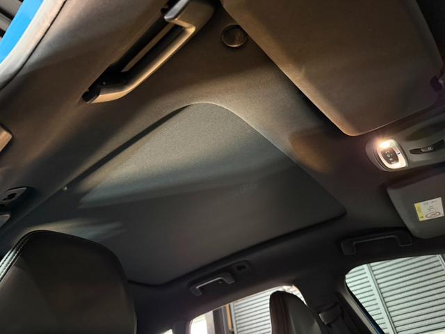 V40 T5 Rデザイン ガラスルーフ/純正18AW/純正ナビ/フルセグ/CD/DVD/HDD/BT/USB/ブラインドスポット/パーキングアシスト/エマブレ/ACC/レーンキープ/ハーフレザーシート/シートヒーター/Bカメラ(26枚目)