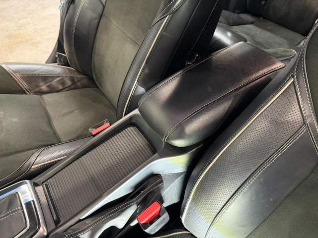 V40 T5 Rデザイン ガラスルーフ/純正18AW/純正ナビ/フルセグ/CD/DVD/HDD/BT/USB/ブラインドスポット/パーキングアシスト/エマブレ/ACC/レーンキープ/ハーフレザーシート/シートヒーター/Bカメラ(28枚目)